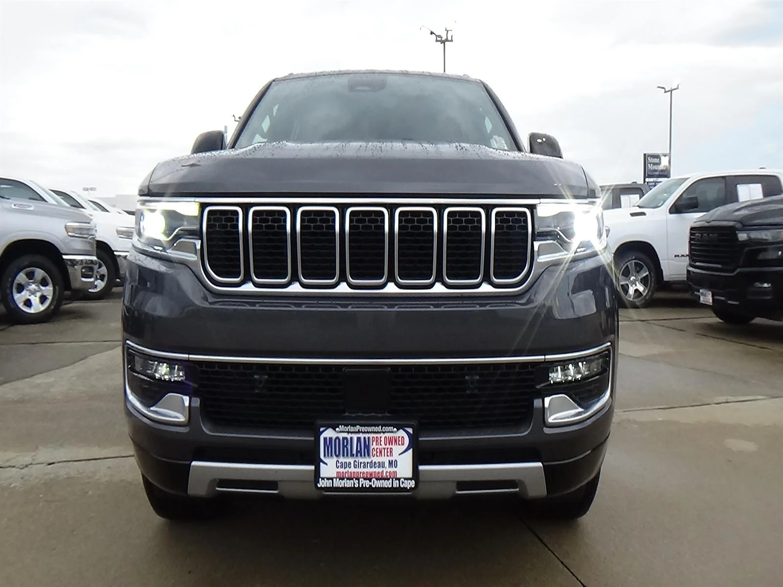 Certified Used 2025 Baltic Gray Metallic Clear Coat (pas) Jeep Series II image 2
