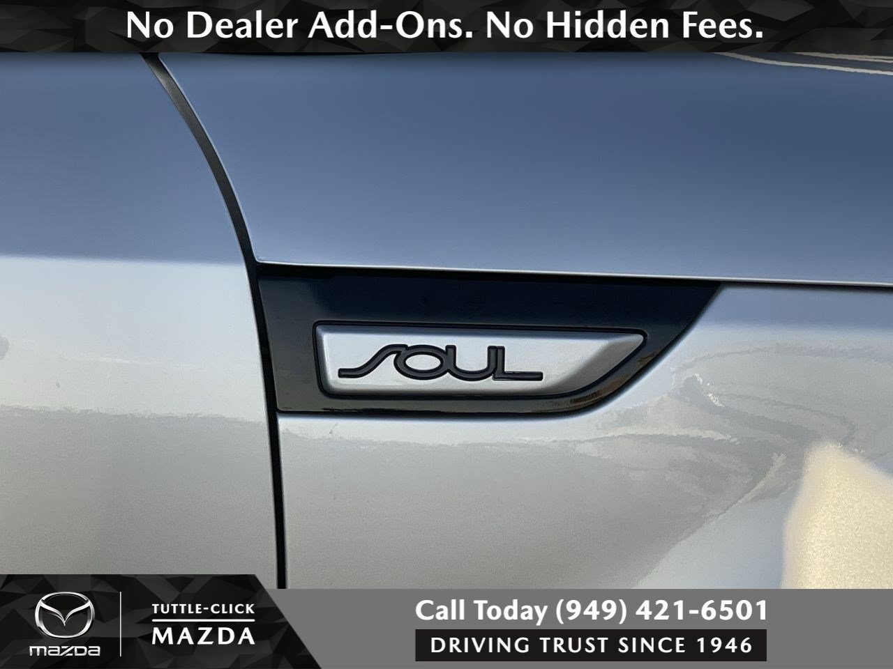 Used 2019 Bright Silver Kia Base image 17