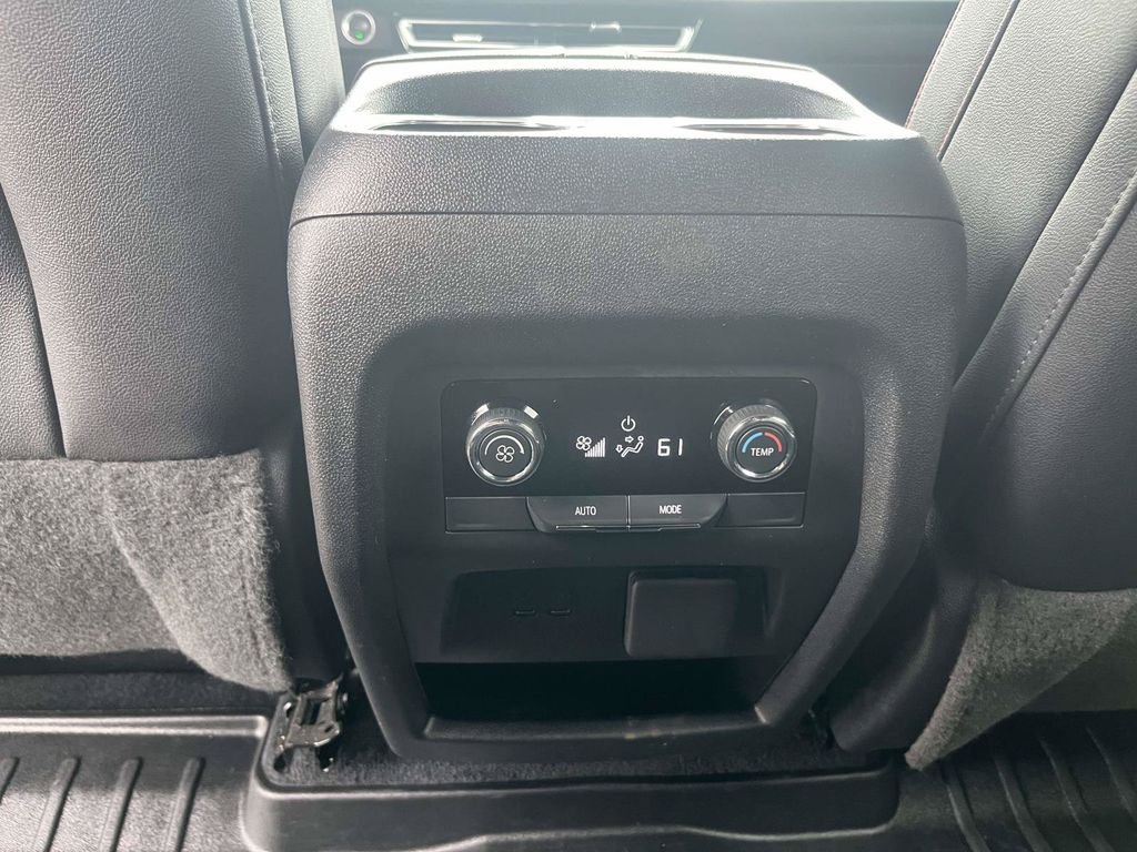 Used 2024 Red Chevrolet Z71 image 12