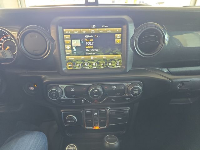 Used 2022 Green Jeep Sport image 15