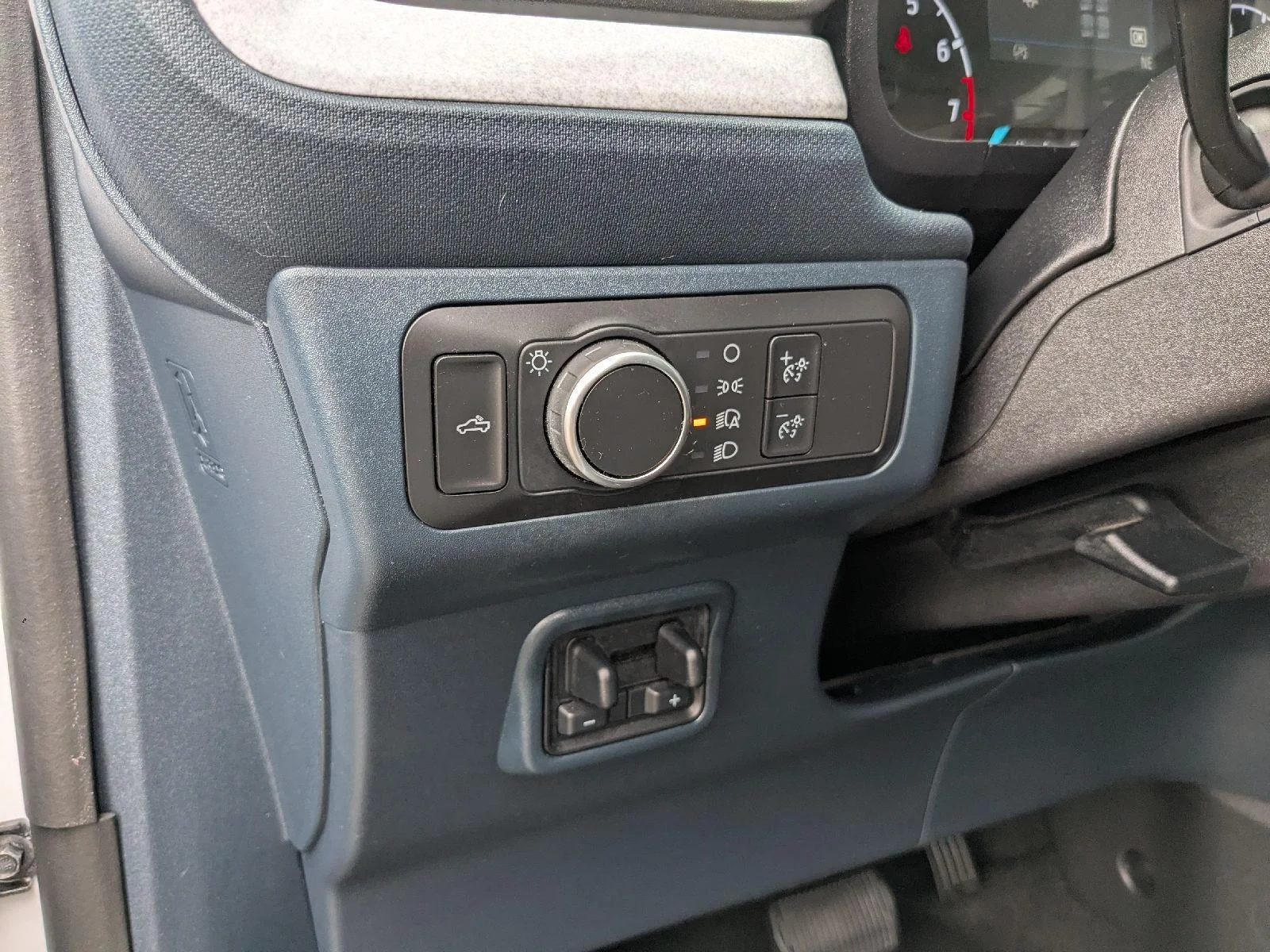 2022 Ford Maverick XLT - Photo 18