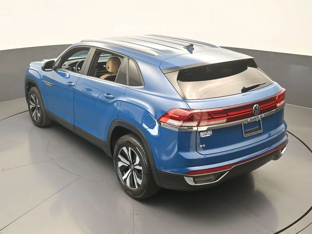 Used 2025 Blue Metallic Volkswagen 2.0T SE image 43