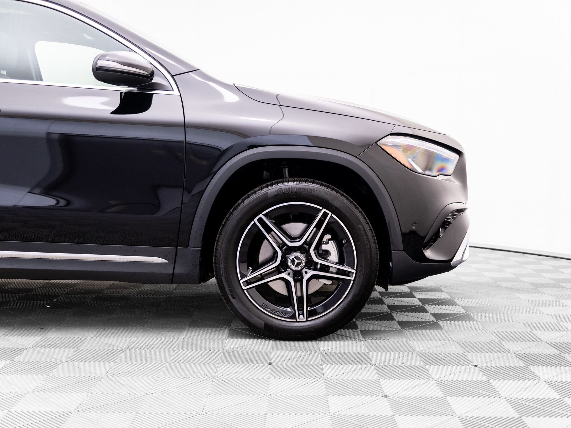 New 2026 Night Black Mercedes-Benz GLA 250 image 34