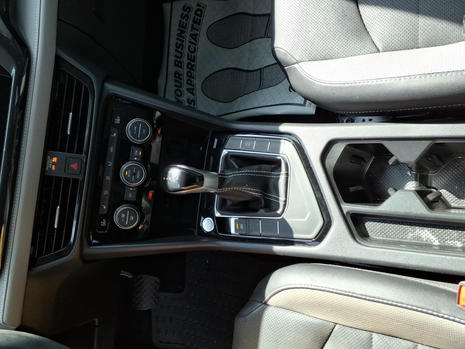 2022 Volkswagen Taos SEL - Photo 30