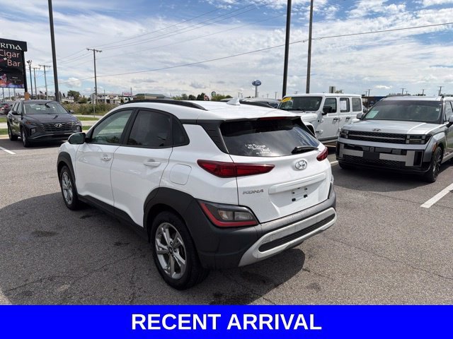 Used 2023 White Hyundai SEL image 22