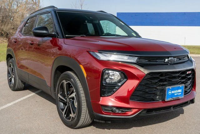 Used 2023 Red Chevrolet RS image 4