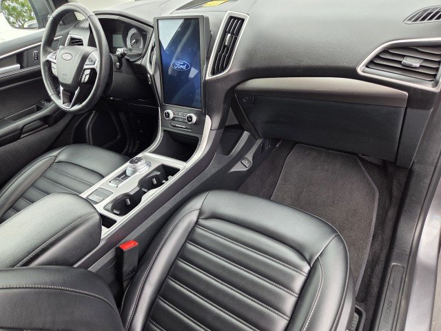 Used 2024 Grey Ford SEL image 39