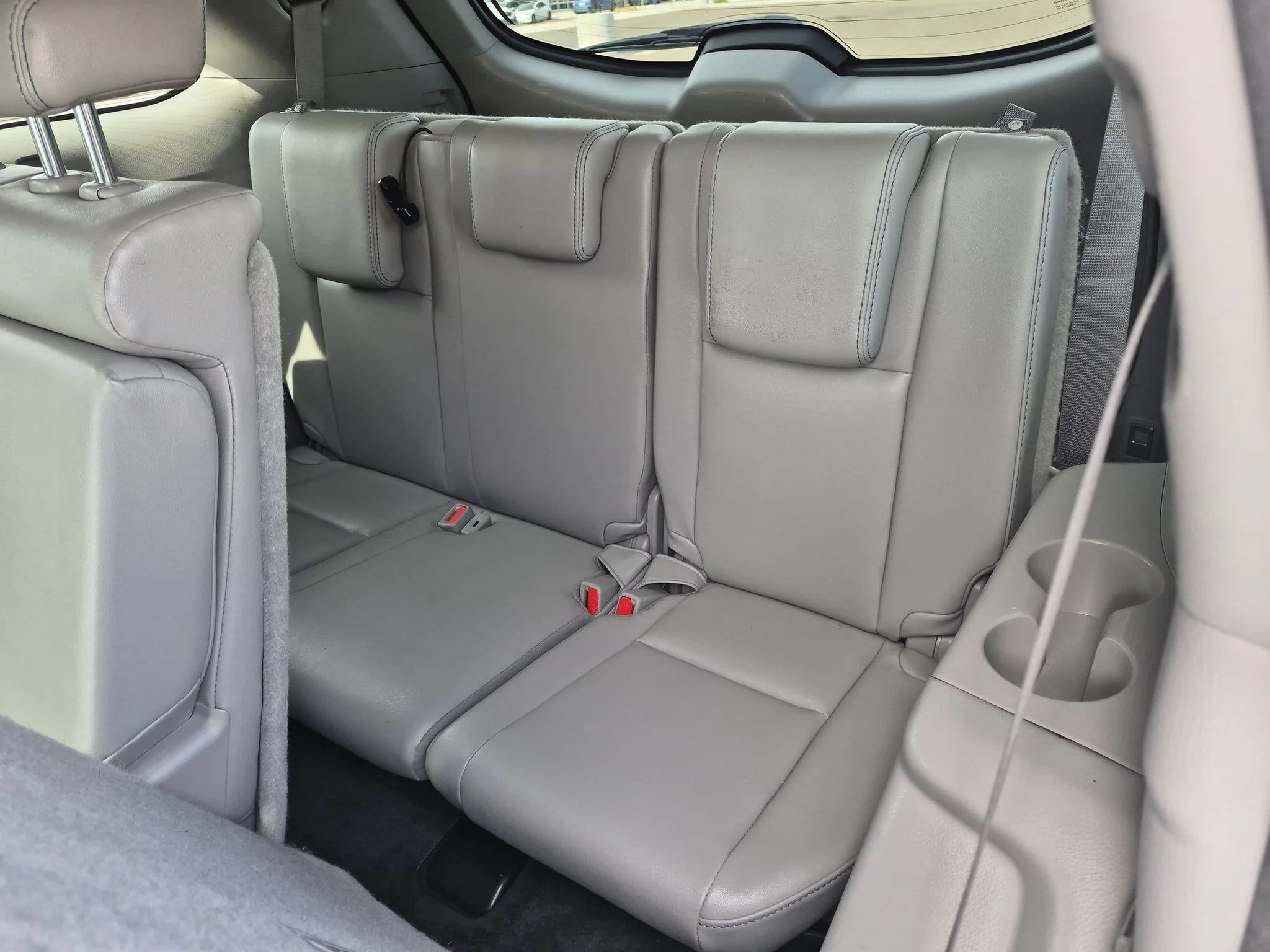 Used 2018 Blizzard Pearl Toyota XLE image 21