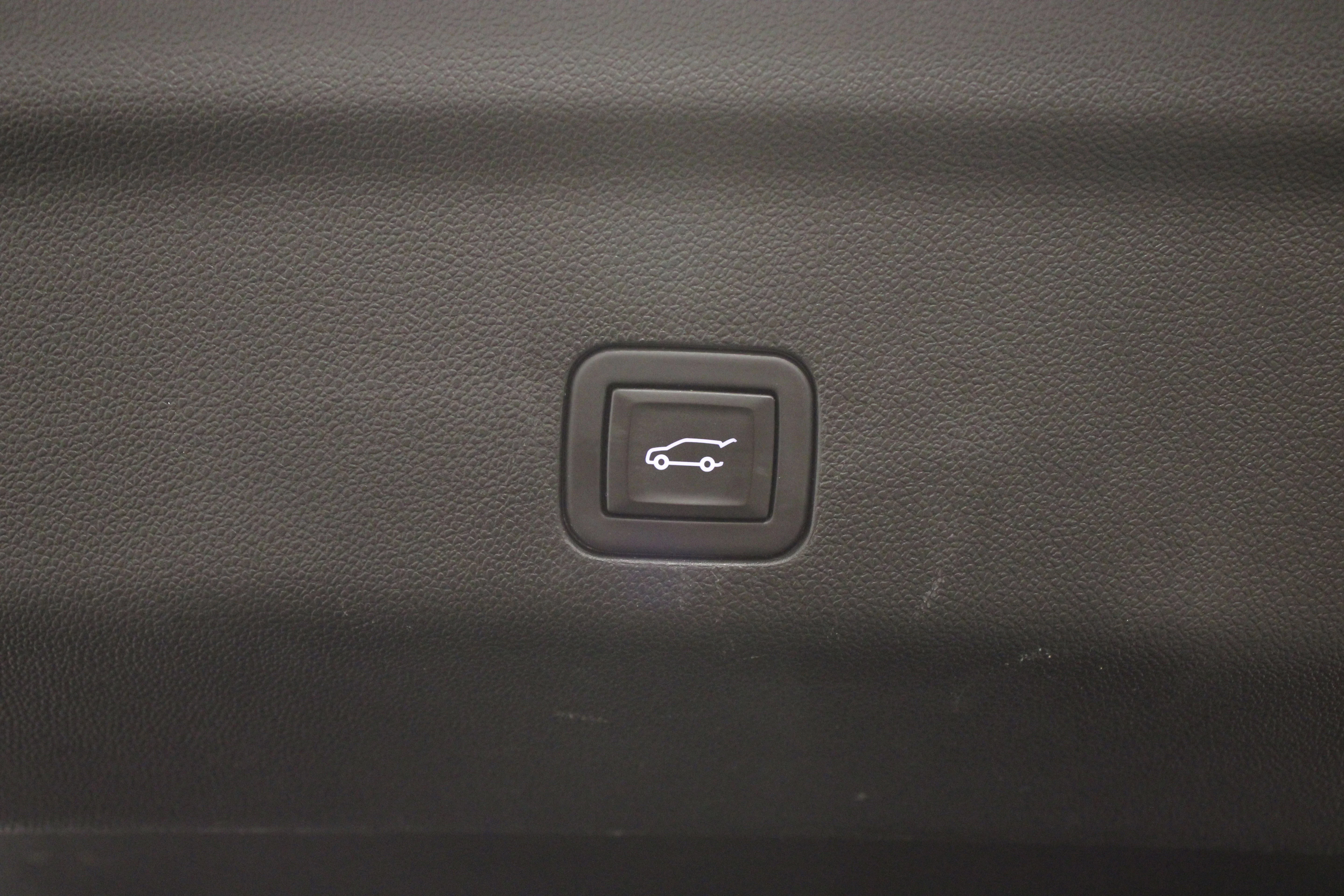 Used 2024 Black Chevrolet Z71 image 17