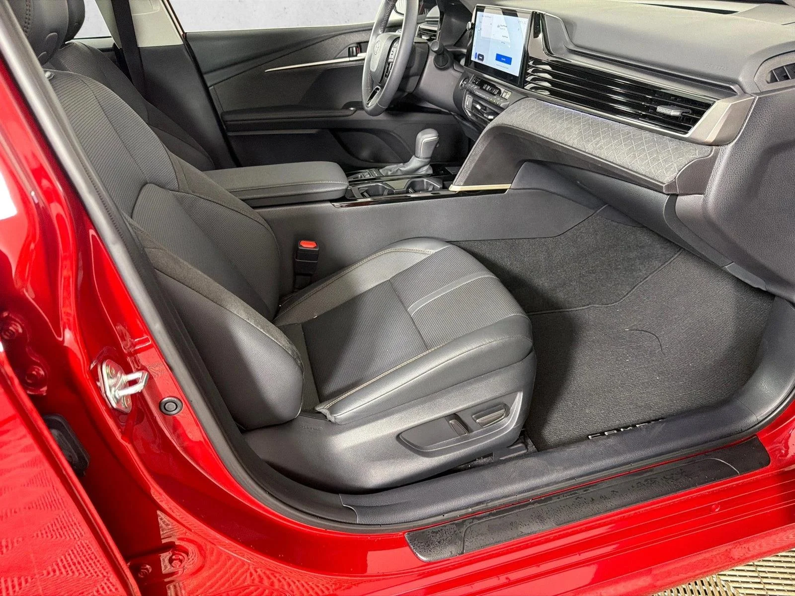Used 2025 Gray Toyota LE image 14
