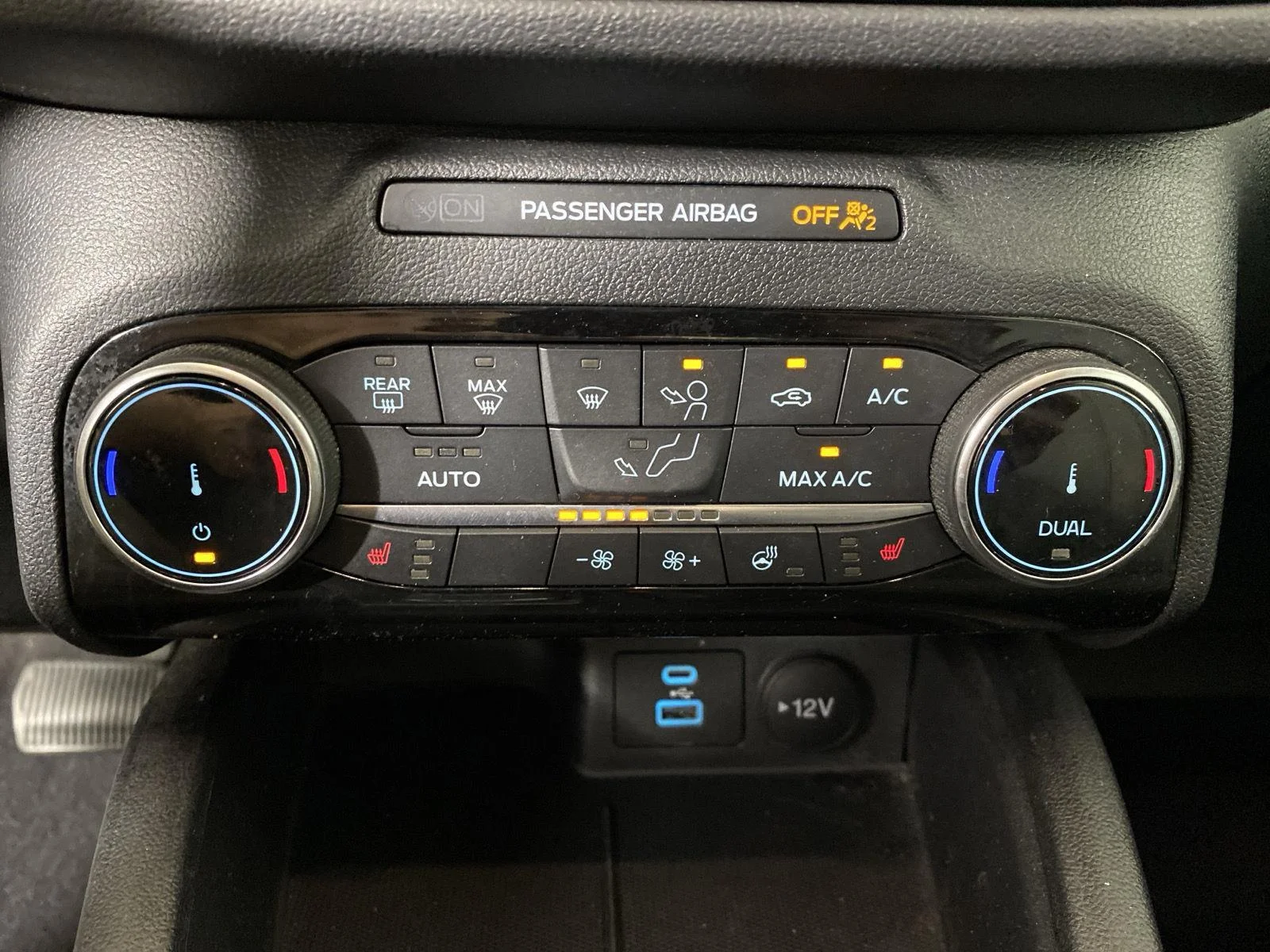 Used 2022 Carbonized Gray Ford SE Hybrid image 20
