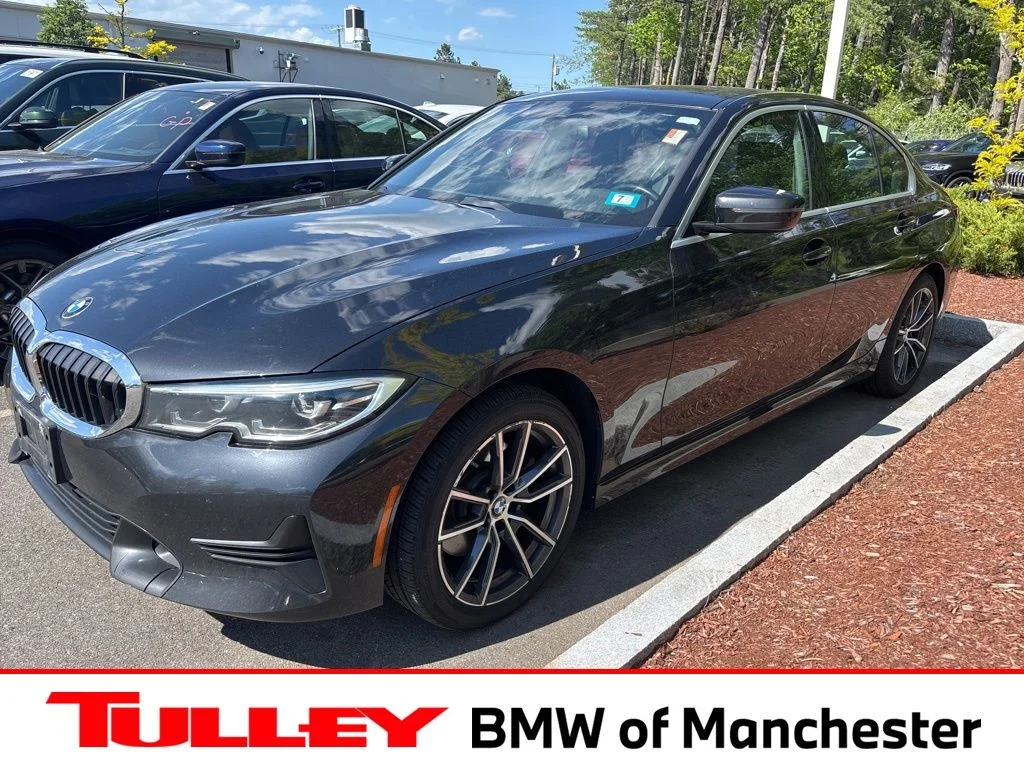 2021 BMW 3 Series 330i xDrive Sedan's photo