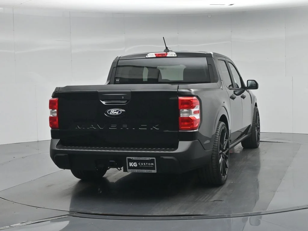 New 2026 Shadow Black Ford XLT image 53