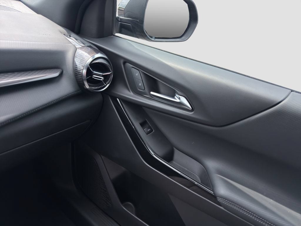 Used 2025 Mosaic Black Metallic Chevrolet LT image 26