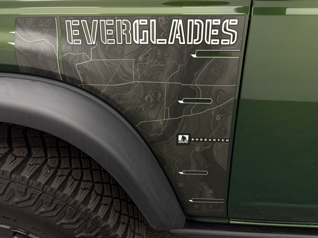 Used 2024 Green Metallic Ford Everglades image 14