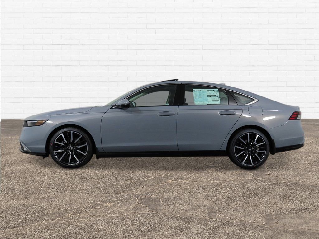 New 2026 Urban Gray Pearl Honda Touring image 3