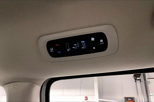 Used 2023 Bright White Clearcoat Chrysler LX image 29
