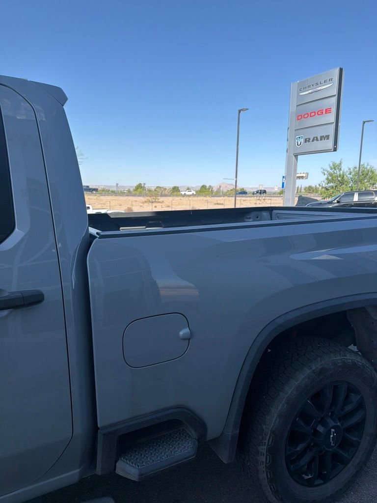 Used 2025 Gray Chevrolet Custom image 7