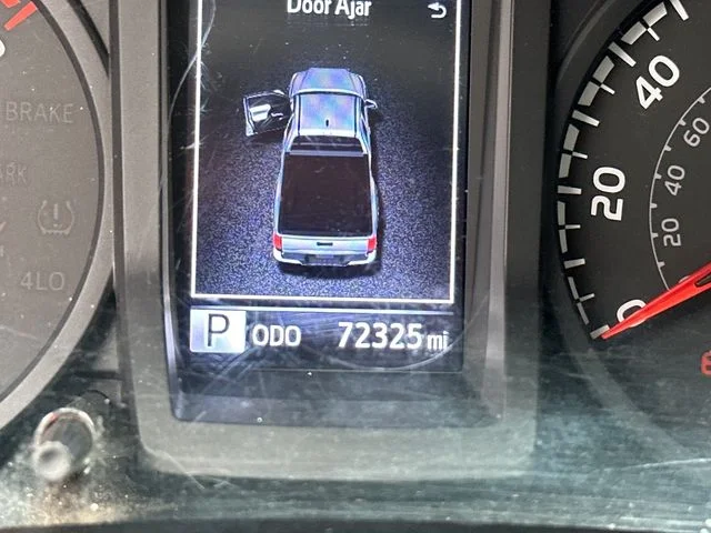 Used 2022 Gray Toyota SR image 17