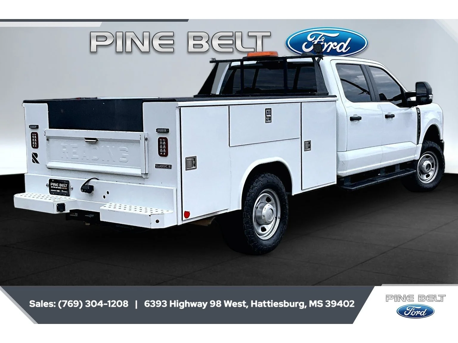 Used 2023 Oxford White Ford XL image 11
