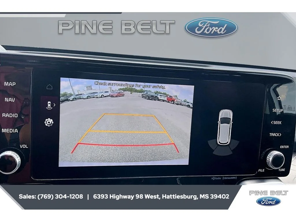 Used 2022 Sparkling Silver Kia S image 15