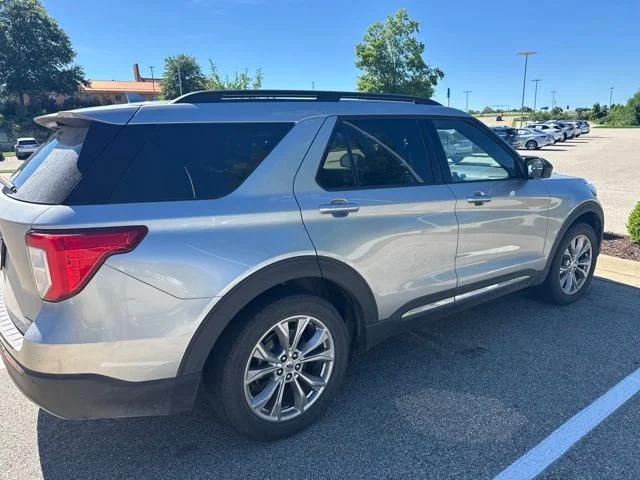 Used 2020 Silver Ford XLT image 3
