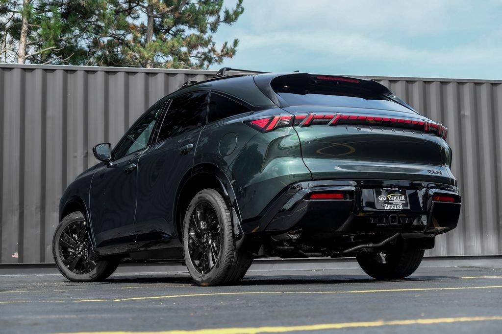 New 2027 DEEP EMERALD INFINITI Sport AWD image 2