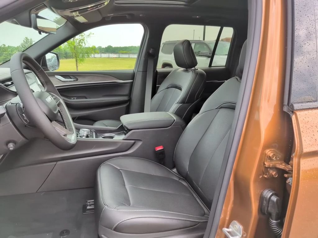 New 2026 Brown Jeep Limited Reserve image 18