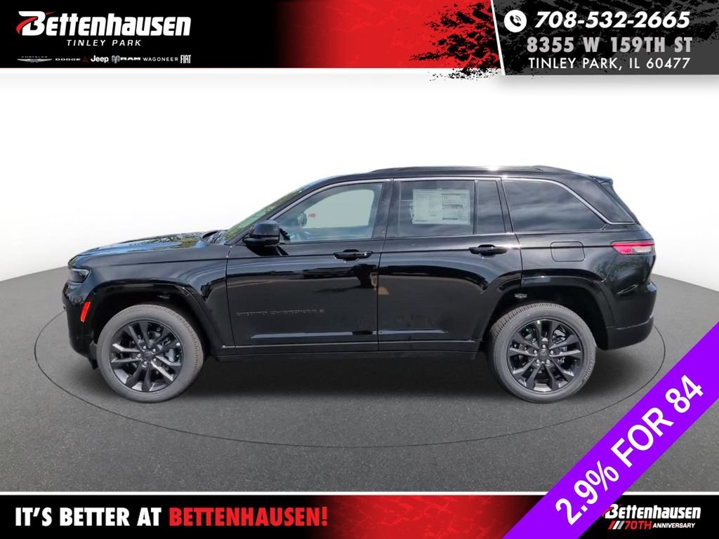 New 2026 Diamond Black Crystal Pearl-Coat Exterior Paint Jeep Limited Reserve image 12