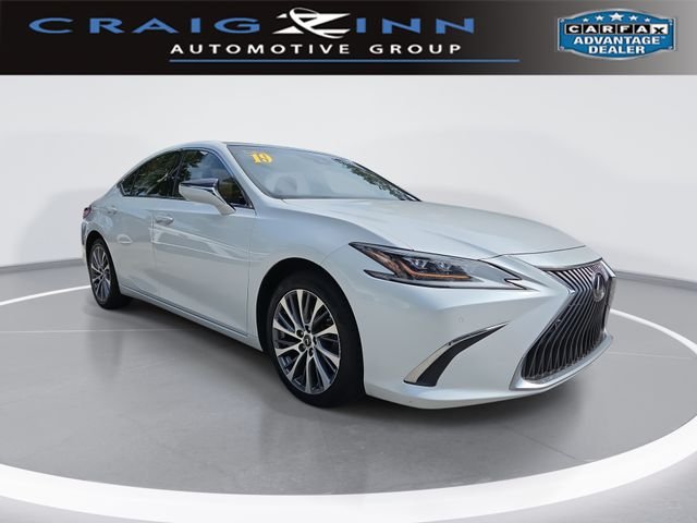 Used 2019 White Lexus 350 Luxury image 1