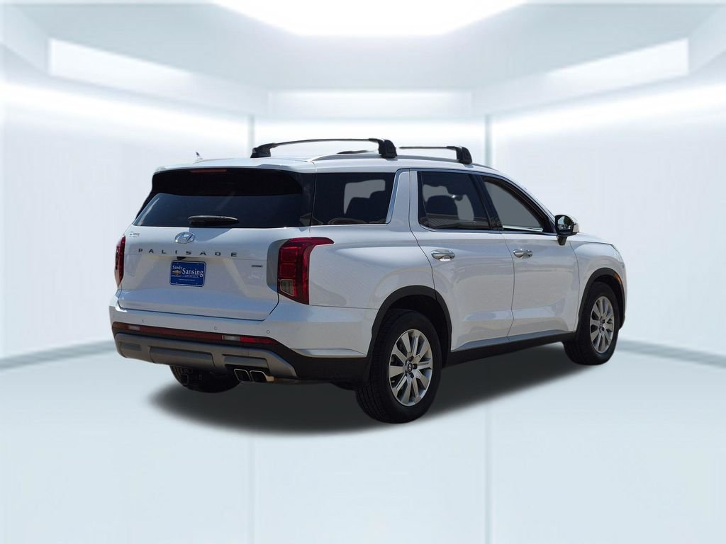 Used 2023 White Hyundai SEL image 6