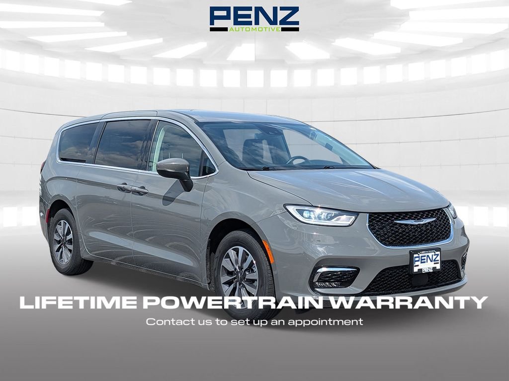 2023 Chrysler Pacifica Hybrid