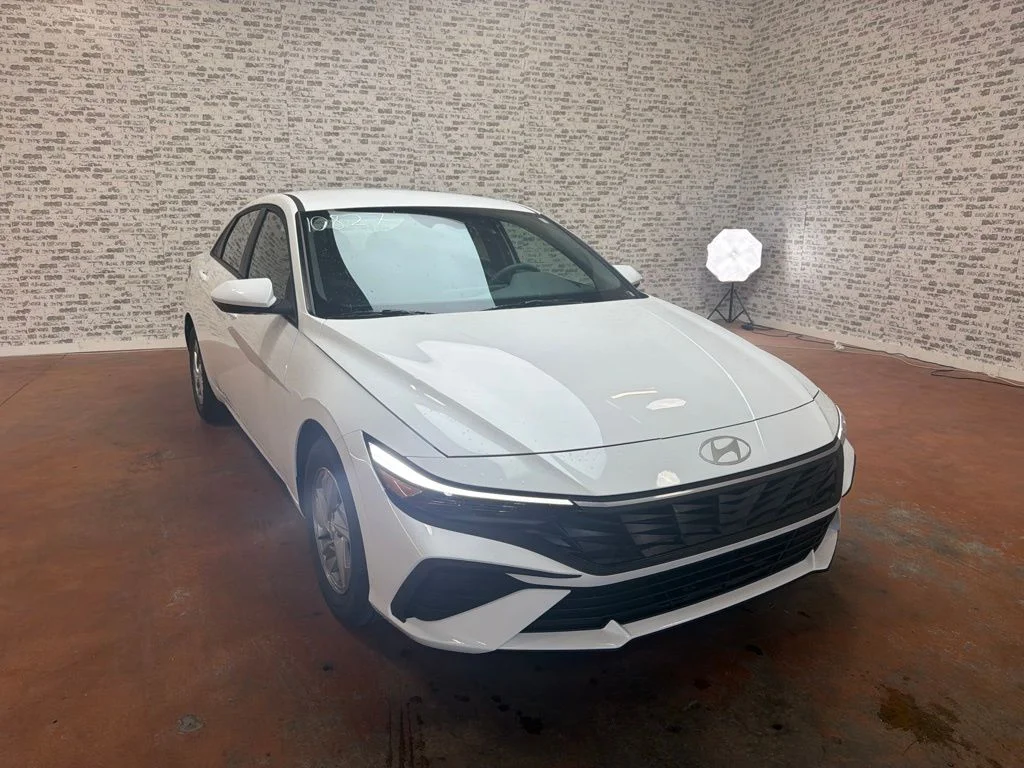 New 2026 Serenity White Hyundai SE image 1