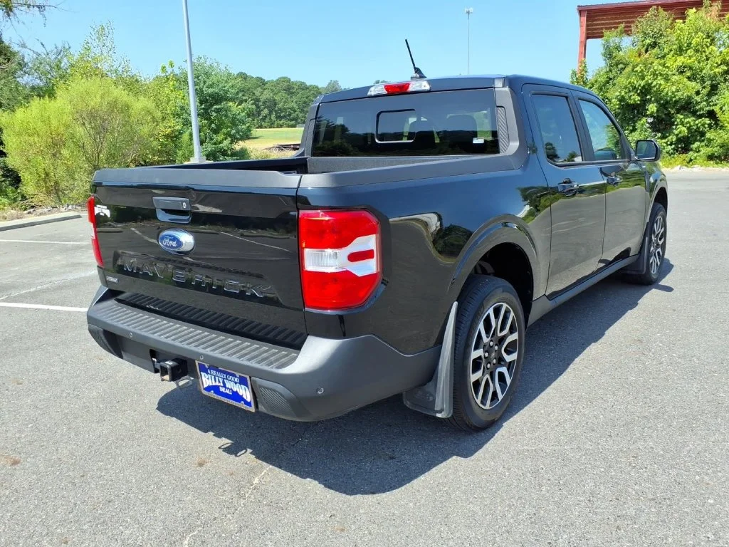 Used 2024 Black Ford Lariat image 3