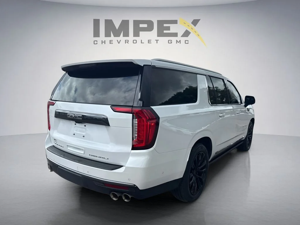 Used 2023 White GMC Denali Ultimate image 5