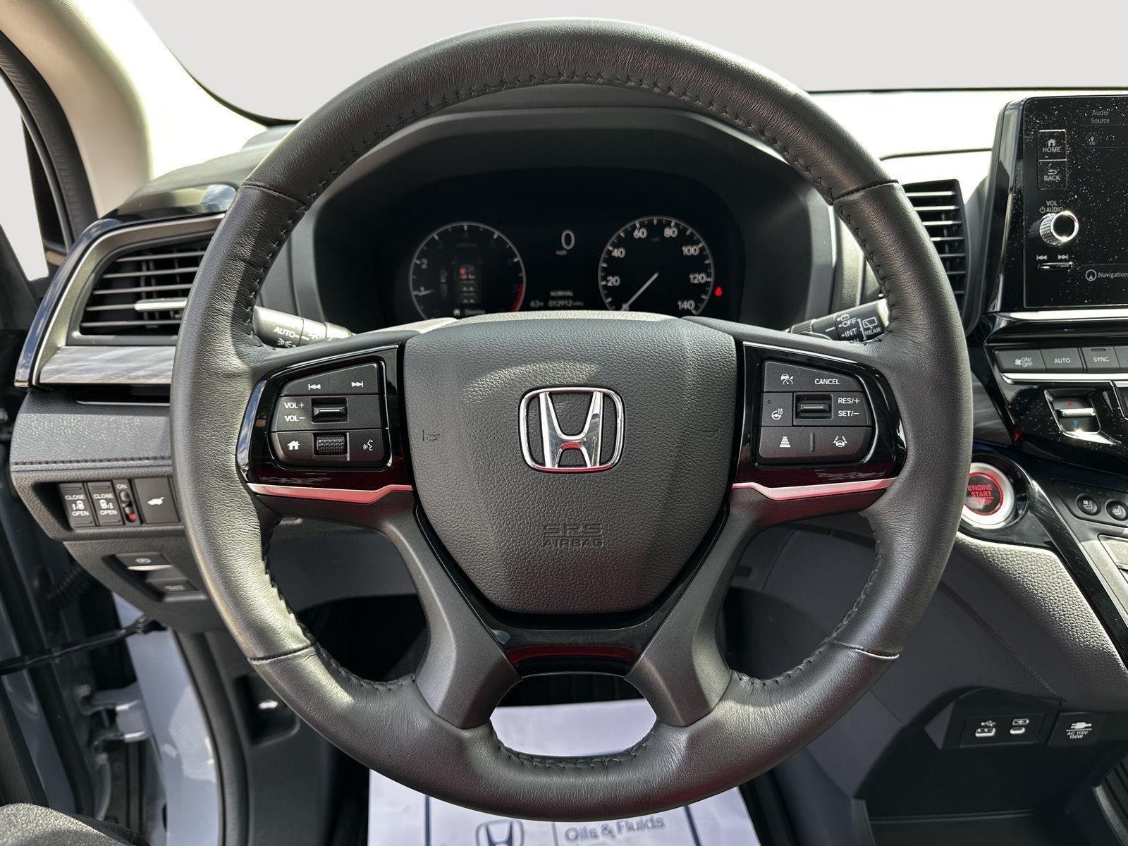 Used 2025 Sonic Gray Pearl Honda Elite image 10