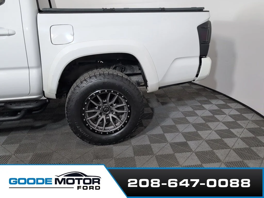 Certified Used 2018 Super White Toyota TRD Sport image 5