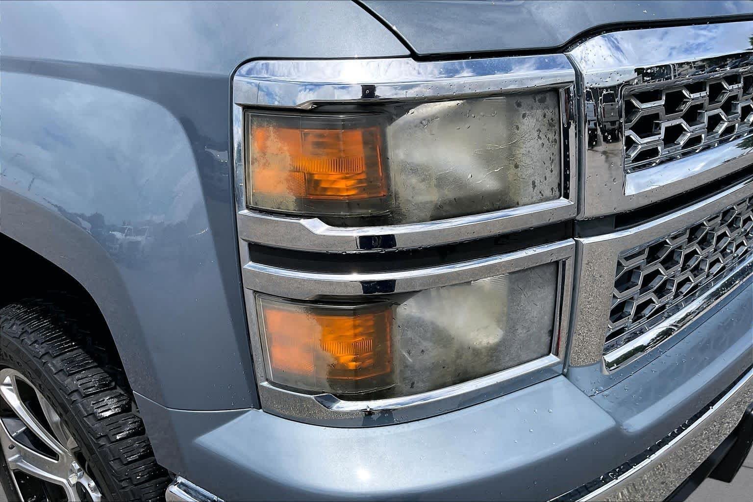 Used 2015 Slate Grey Metallic Chevrolet LT image 26