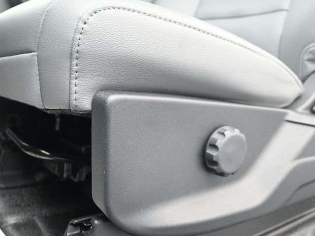 New 2026 Oxford White Ford F-350® XL image 55