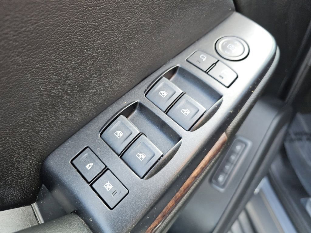 Used 2018 Satin Steel Metallic GMC SLT Standard Edition image 32