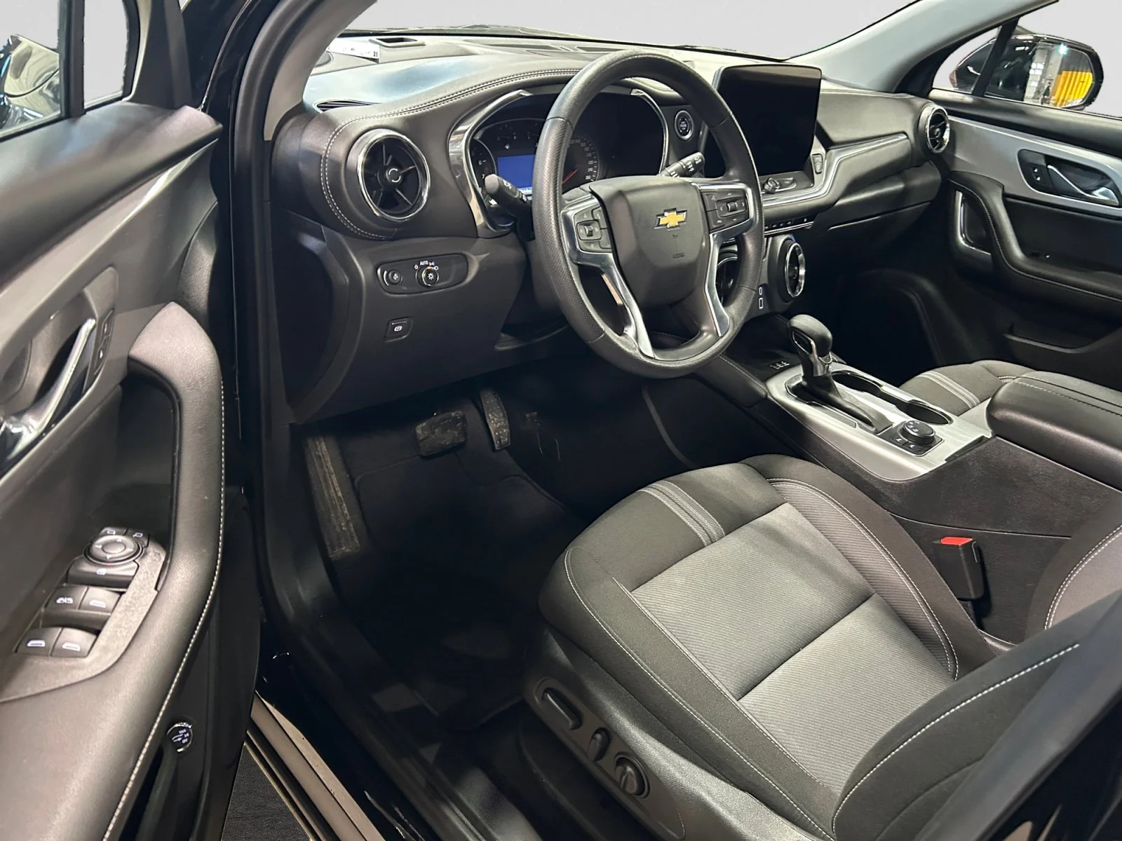 Used 2025 Black Chevrolet LT AWD image 13