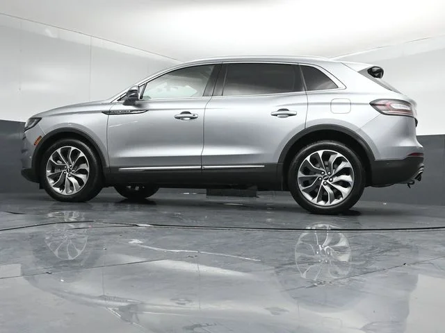 Used 2023 Silver Lincoln Reserve image 42