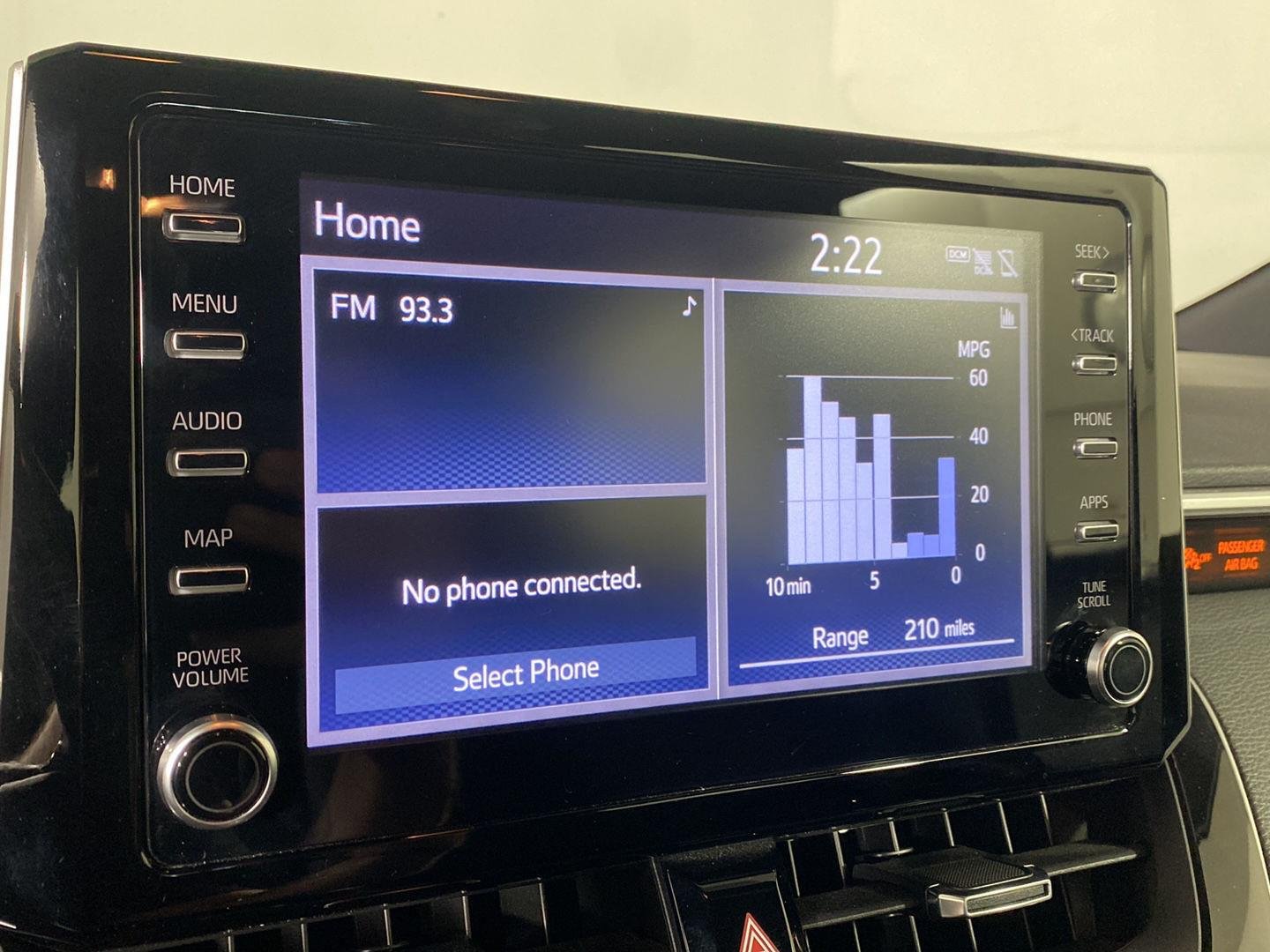 Used 2019 Classic Silver Metallic Toyota SE image 16