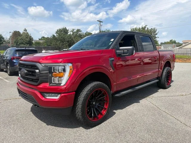 Used 2022 Red Ford XLT image 7