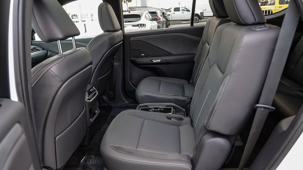 Used 2025 Pearl Lexus 350 Luxury image 23
