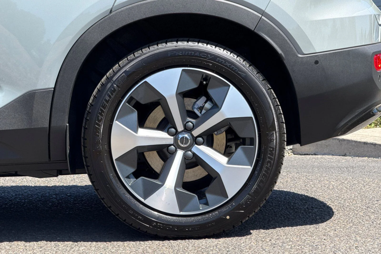New 2026 Vapour Grey Volvo Plus image 25