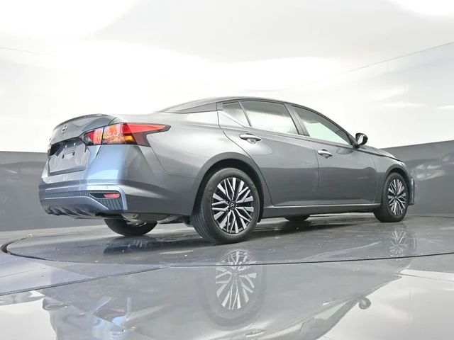 Used 2025 Gray Nissan 2.5 SV image 47