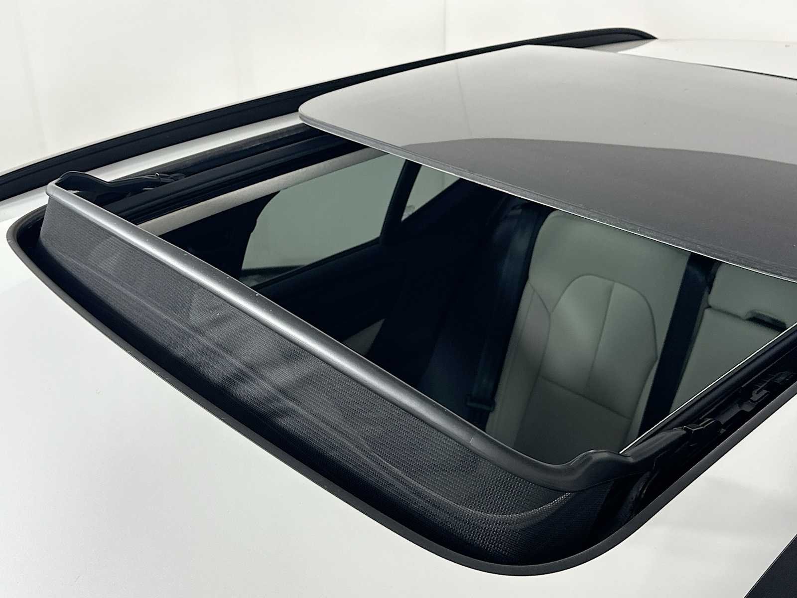 2026 Volvo XC40 Ultra - Photo 20