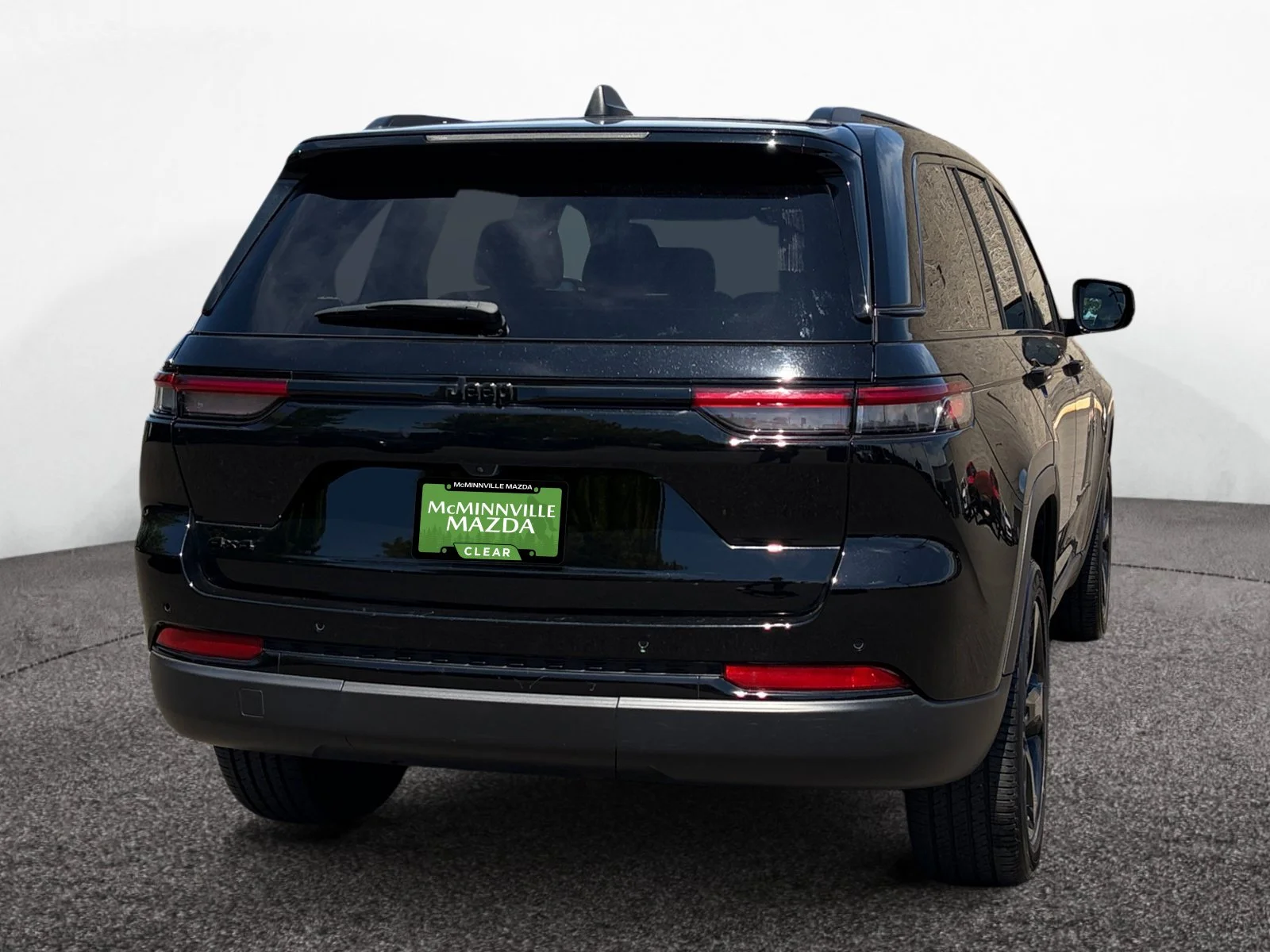 Used 2023 Black Jeep Altitude X image 5
