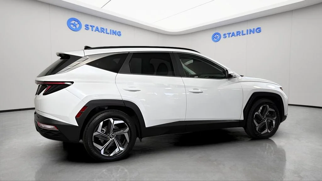 Used 2022 White Hyundai SEL image 10